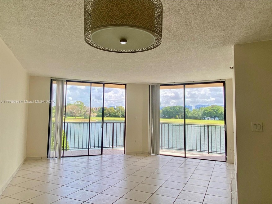 9688 Fontainebleau Blvd unit 208, Miami, FL 33172 - photo 1