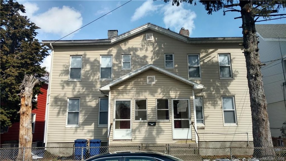 418 Carroll Ave, Bridgeport, CT 06607 - photo 1