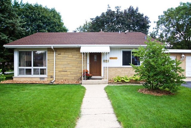 15W437 Grand Pl, Elmhurst, IL 60126 - photo 1