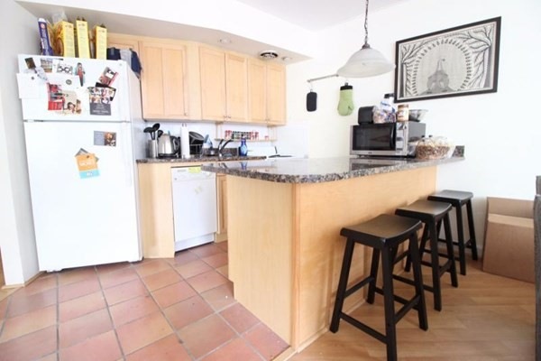 516 Green St unit C3, Cambridge, MA 02139 - photo 1