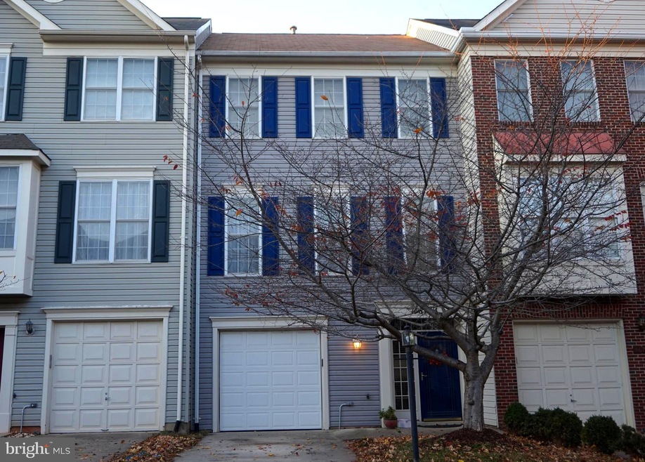 46724 Manchester Terrace, Sterling, VA 20165 - photo 1