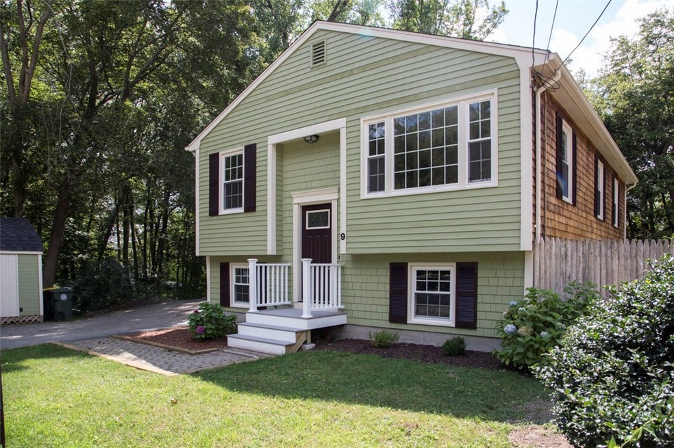 9 Autumn Ave, Smithfield, RI 02917 - photo 1