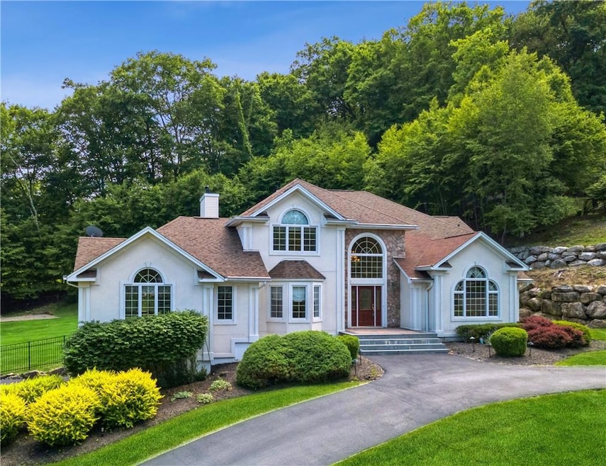 36 Pyngyp Rd, Stony Point, NY 10980 - photo 1