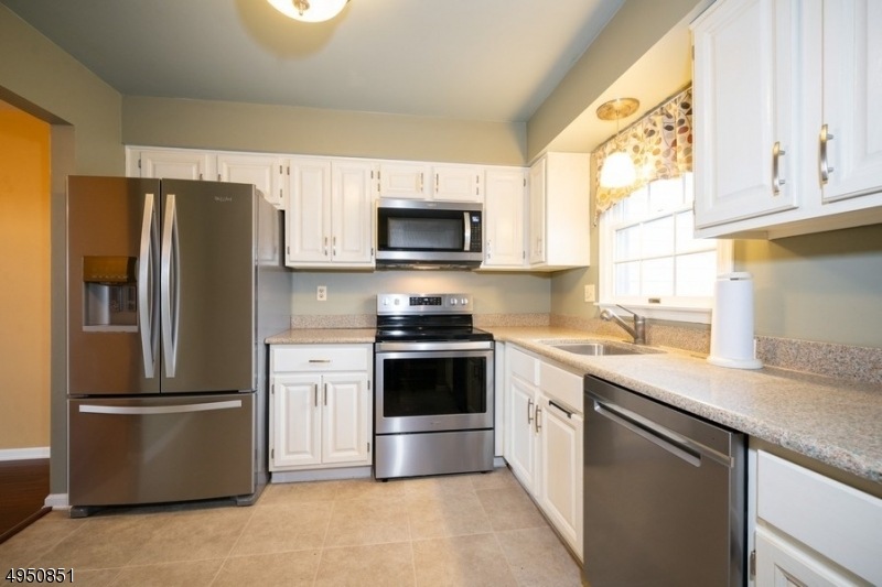 176 Milkweed Ct, Three Bridges, NJ 08887 - photo 1