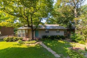 3709 W Hill Ave, Harrison, AR 72601 - photo 1