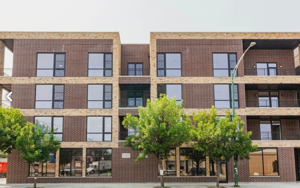 520 N Western Ave unit 4B, Chicago, IL 60612 - photo 1