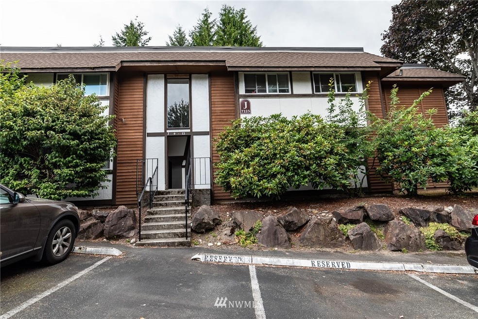 7223 244th St SW unit J11, Edmonds, WA 98026 - photo 1