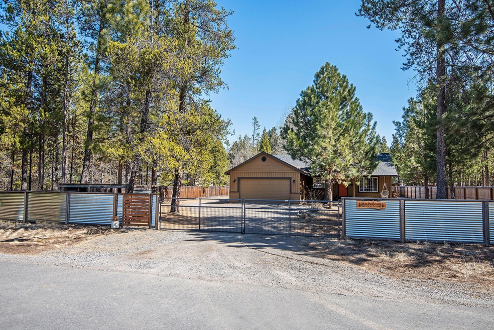 56274 Black Duck Rd Bend OR-print-001-02