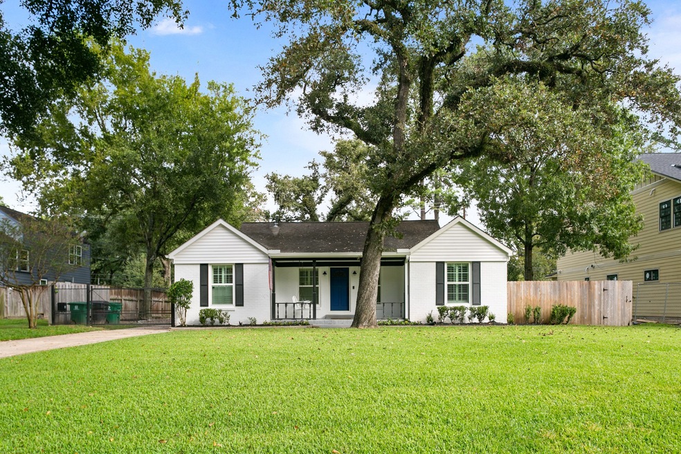 734 W 42nd St, Houston, TX 77018 - photo 1