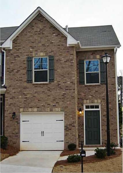 Exterior Front. Ready now for a quick closing.  En