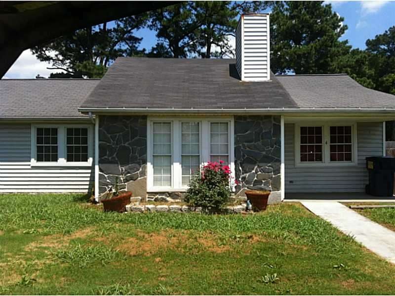 Exterior Front. Very Cute Ranch Home!!