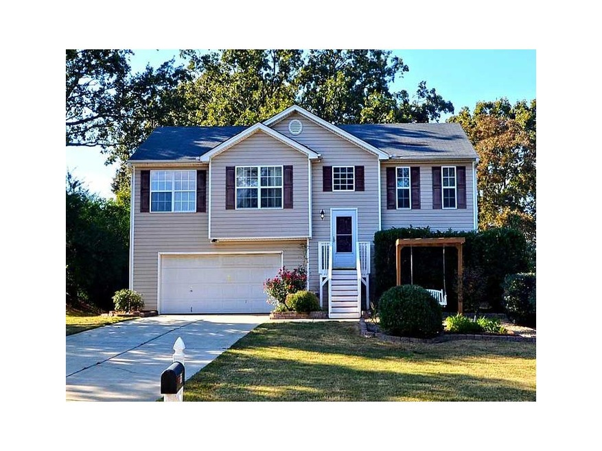 Exterior Front. CLICK the HomeScenes.com Virtual T