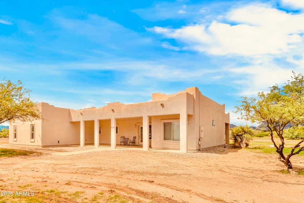 2537 N Euphoria Ln, Huachuca City, AZ 85616 - photo 1