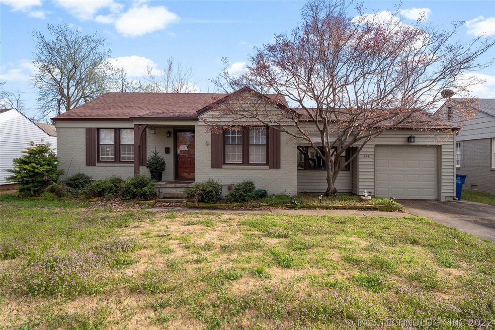 204 E 35th Place, Tulsa, OK 74105 - photo 1
