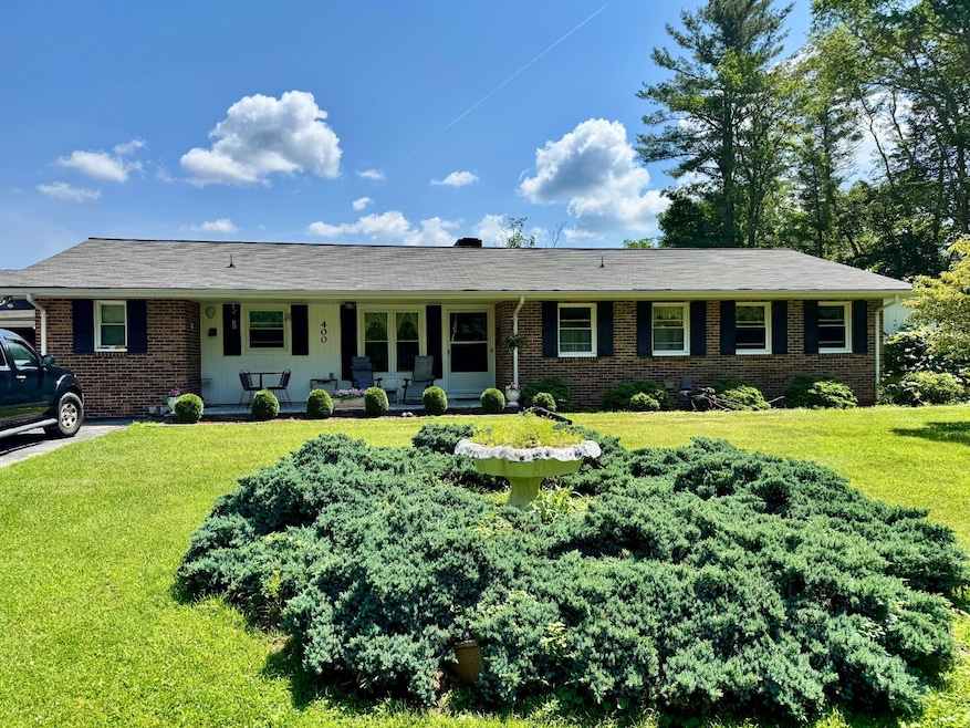 For Sale $499,900 • Co-Listing Agent