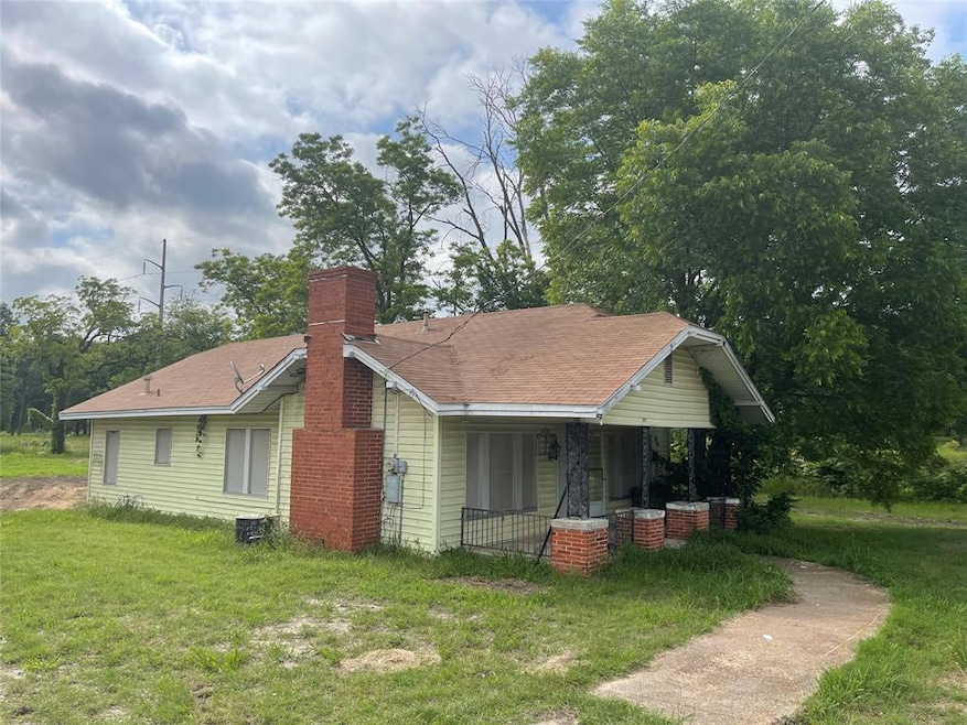 1501 Clear Lake Rd, Weatherford, TX 76086 - photo 1