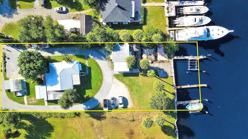 2031 Melody Ln, North Palm Beach, FL 33408 - photo 1