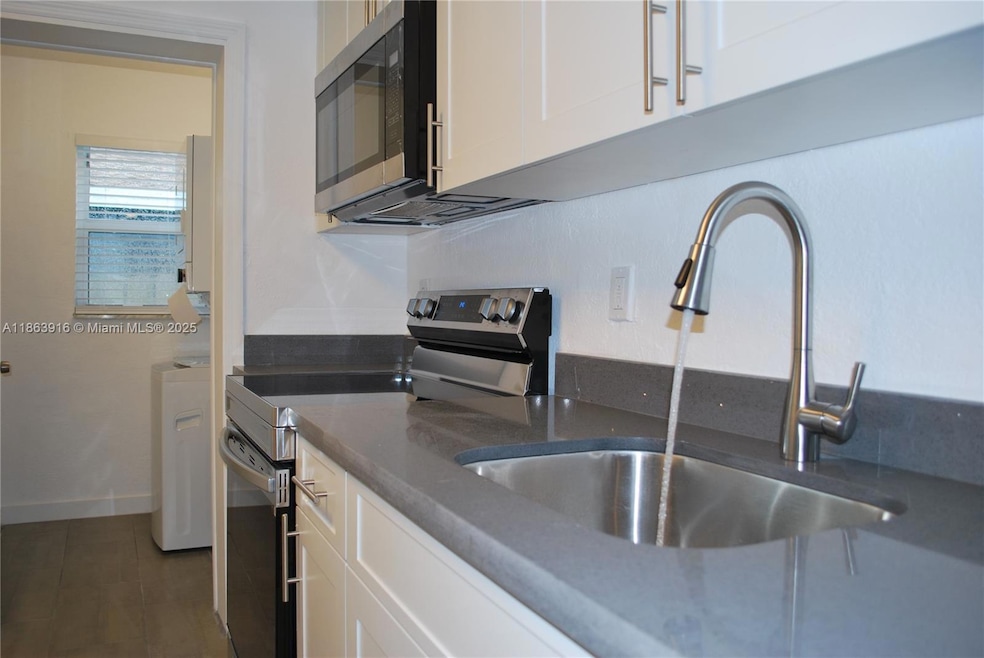 For Sale $925,000 • Co-Listing Agent