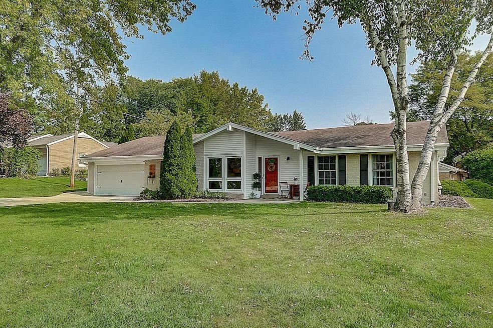 S Bobolink drive MLS-4