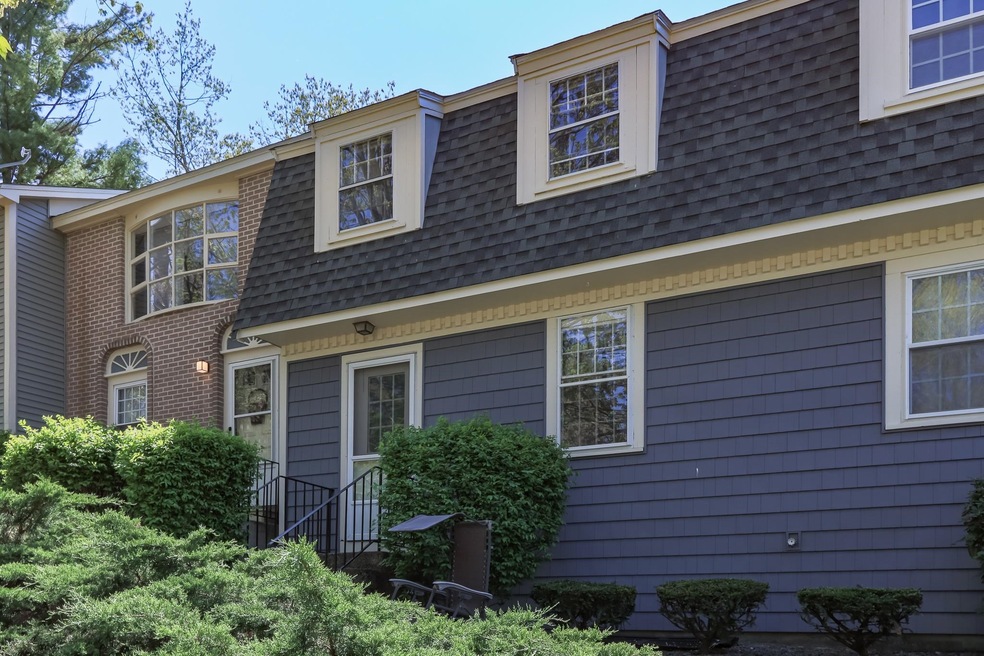 50 Cannongate III, Nashua, NH 03063 - photo 1