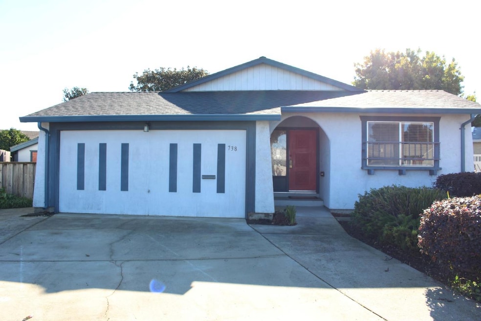 738 Cynthia Ct, Watsonville, CA 95076 - photo 1