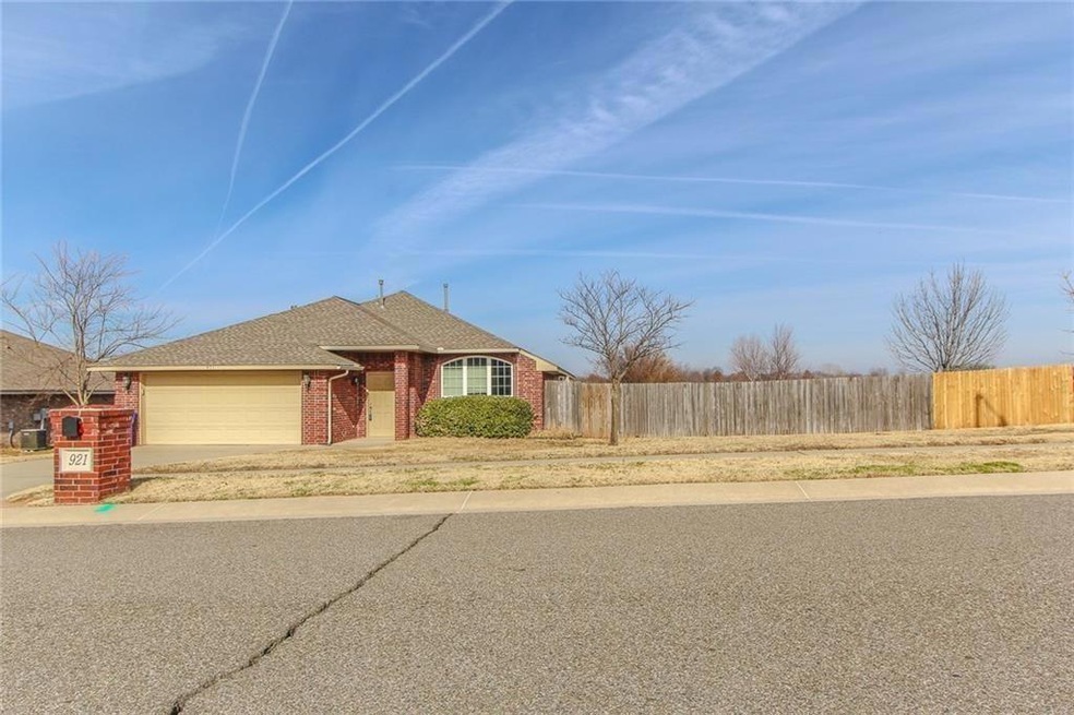 921 Barn Owl St, Norman, OK 73072 - photo 1