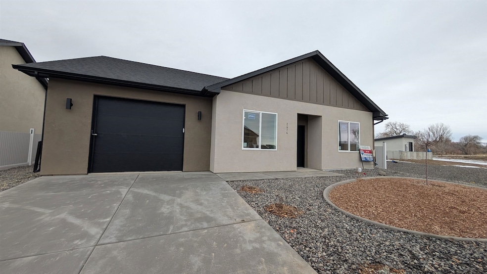 2474 Revere Rd, Grand Junction, CO 81505 - photo 1