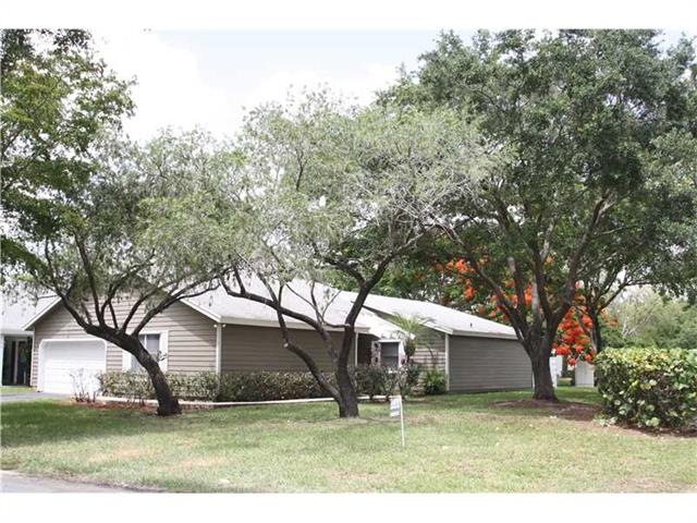 15035 SW 142nd Place, Miami, FL 33186 - photo 1