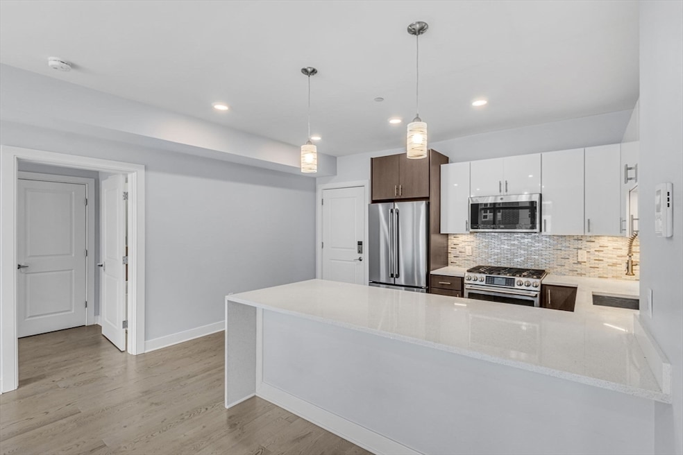 Cliveden Place unit 305E, Quincy, MA 02169 - photo 1