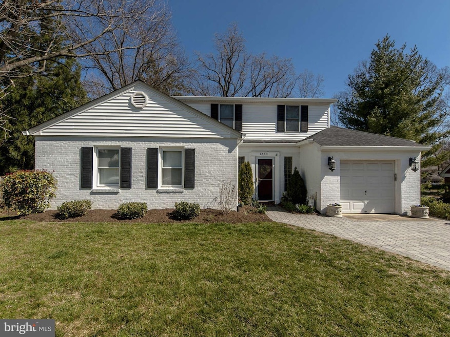 2833 Cleave Dr, Falls Church, VA 22042 - photo 1