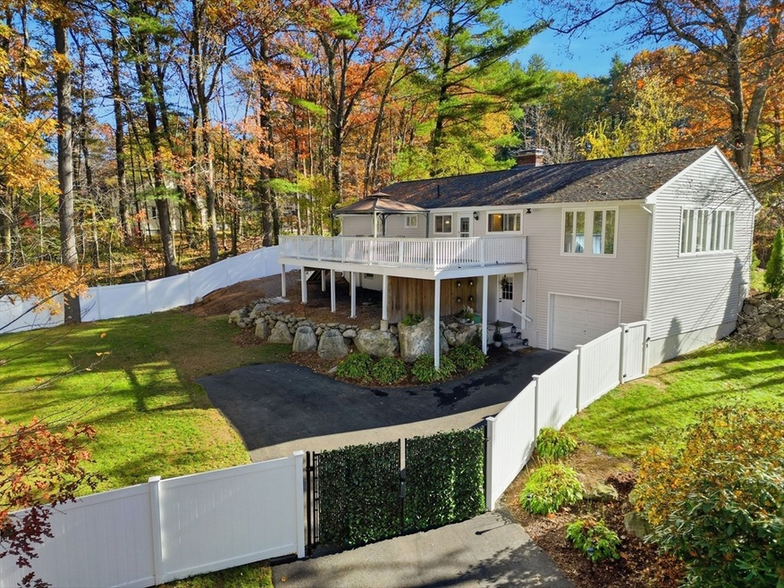 300 Malden St, Holden, MA 01520 - photo 1