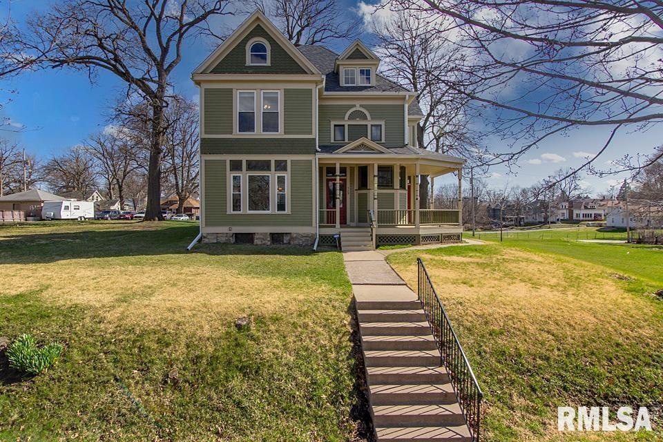 529 W 14th St, Davenport, IA 52803 - photo 1