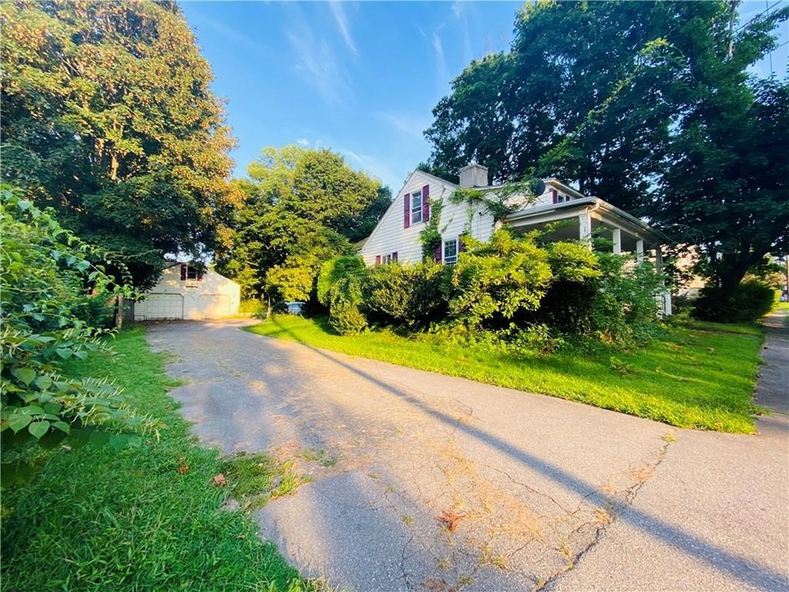 1090 Main St, Warren, RI 02885 - photo 1