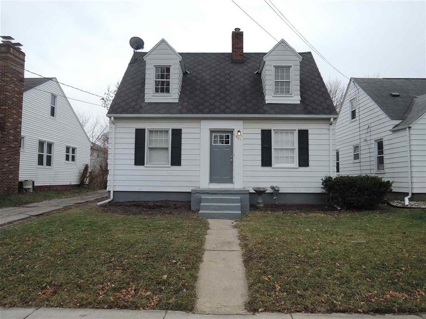 931 Vermilya Ave, Flint, MI 48507 - photo 1