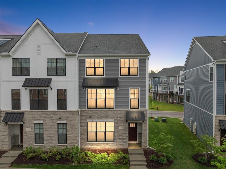 Sold $595,000