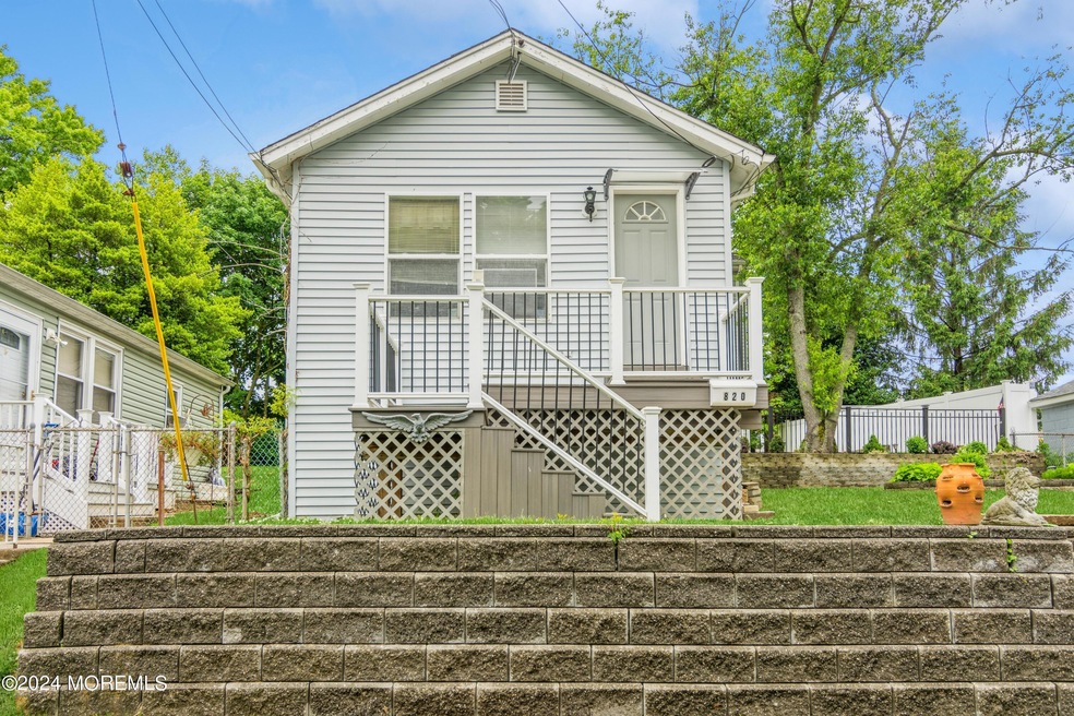 820 Forrest Ave, South Amboy, NJ 08879 - photo 1