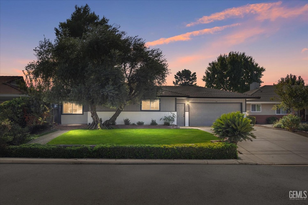 Pending $399,000 • Co-Listing Agent