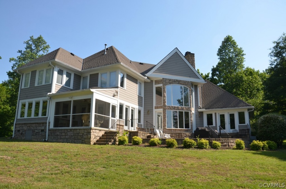 Spectacular lake views from most rooms in this sto