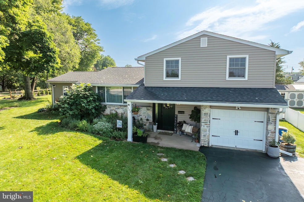 303 Trimble Blvd, Brookhaven, PA 19015 - photo 1