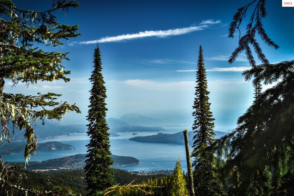 Gorgeous lake views from this private parcel on Sc