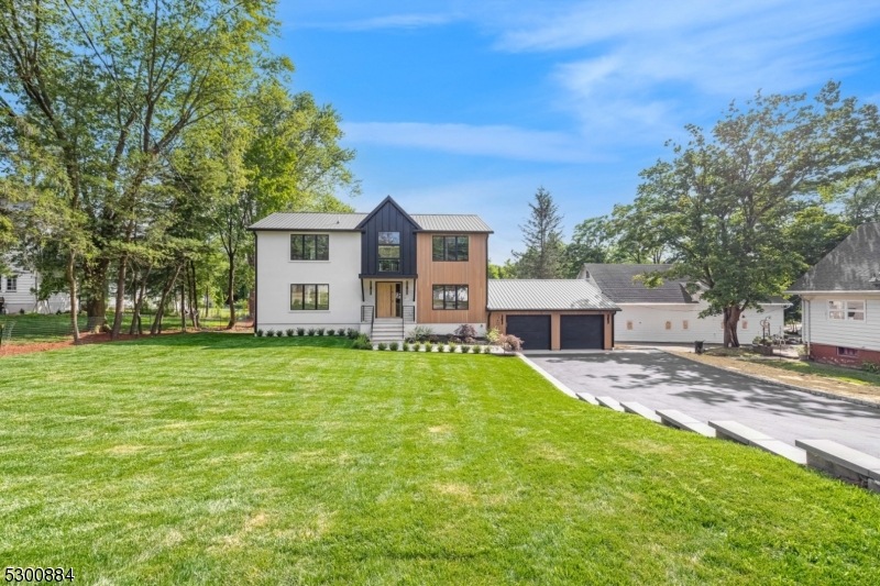 1340 Ratzer Rd, Wayne, NJ 07470 - photo 1