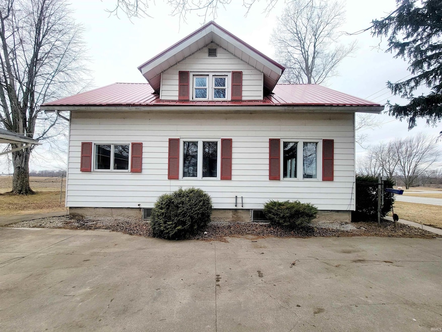 355 W Us Highway 6, Albion, IN 46701 - photo 1