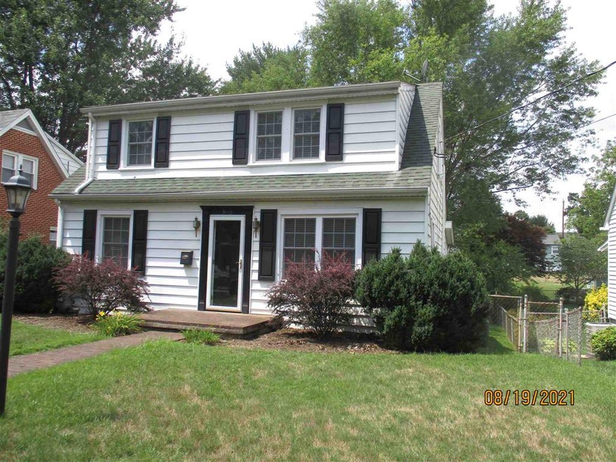 565 S Magnolia Ave, Waynesboro, VA 22980 - photo 1