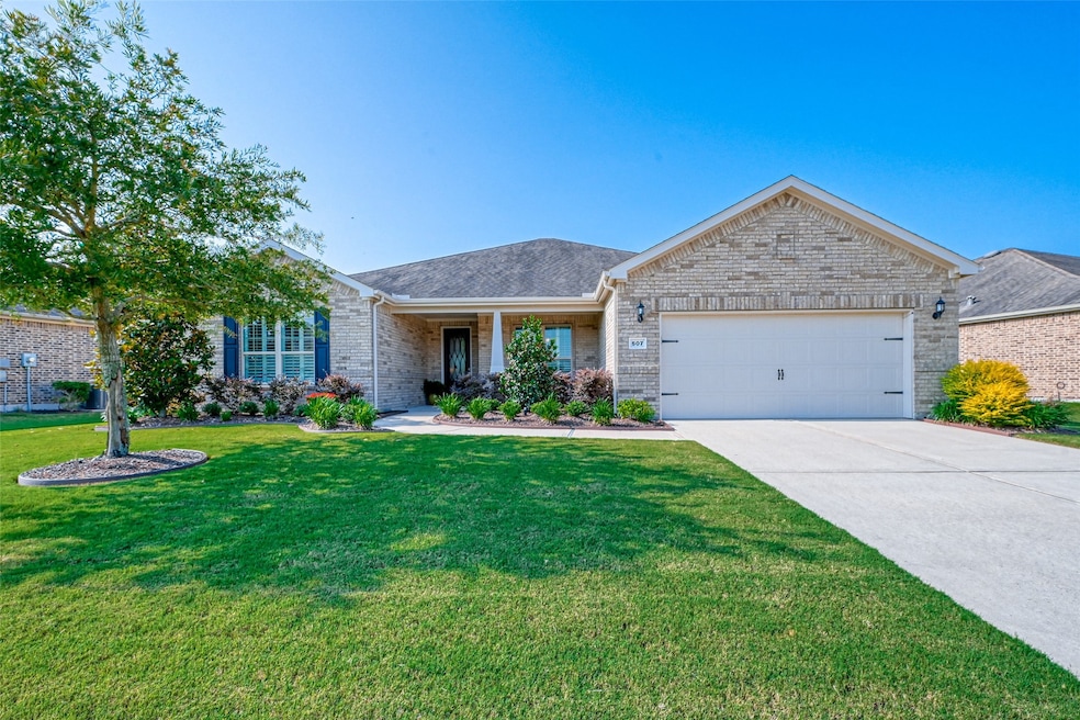 507 Spindrift Cir, Richmond, TX 77469 - photo 1