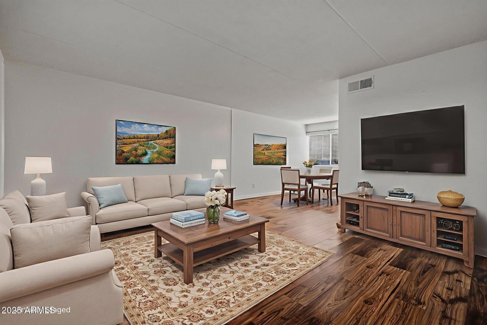 7141 N 16th St unit 35, Phoenix, AZ 85020 - photo 1