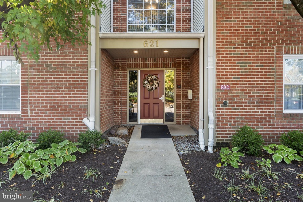 621 Admiral Dr unit 207, Annapolis, MD 21401 - photo 1