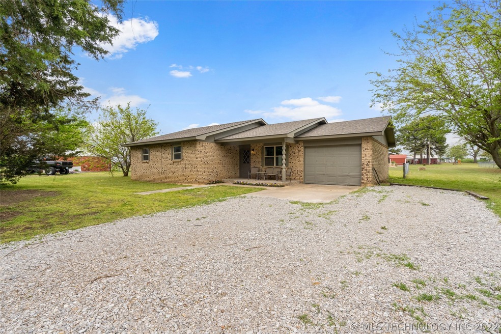 47 Sandy Ln, Ardmore, OK 73401 - photo 1