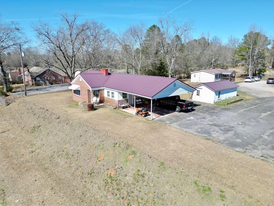 2641 Bankhead Hwy