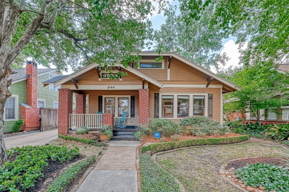 944 Redan St, Houston, TX 77009 - photo 1