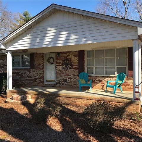 Cozy covered rocking chair front porch
